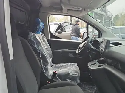 CITROEN BERLINGO VAN ELECTRIQUE TAILLE M 800 KGS 100 KW 136 CV (50 KWH)