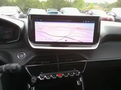 PEUGEOT 2008 ALLURE Hybrid 145 CV e-DCS6 