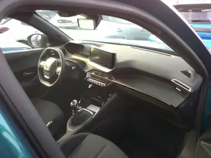 PEUGEOT 2008 STYLE 100 CV BVM6