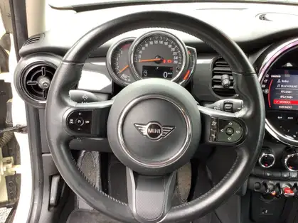 MINI HATCH 5 PORTES F55 LCI II ESSENTIAL Cooper 136 CV DKG7 