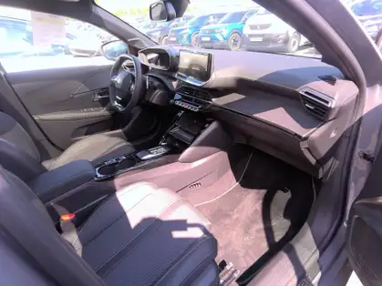 PEUGEOT 208 GT HYBRIDE 136 CV e-DCS6