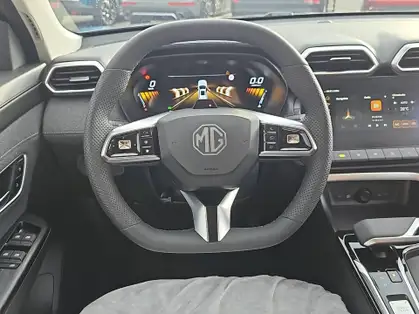 MG ZS 1.5 L Hybrid+ 197 ch Standard