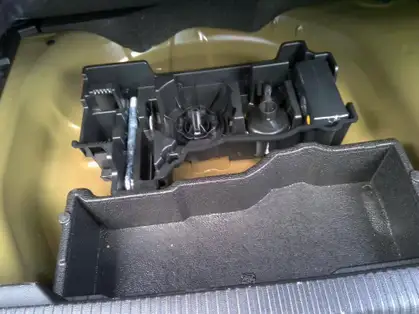 PEUGEOT 2008 ALLURE Hybrid 145 CV e-DCS6 