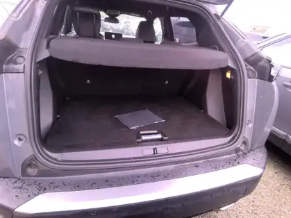 PEUGEOT 2008 ALLURE HYBRID 136 CV e-DCS6