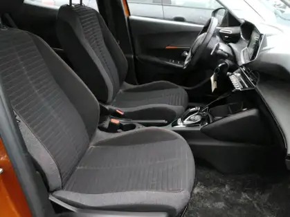 PEUGEOT 2008 PureTech 130 S&S EAT8 Active Business