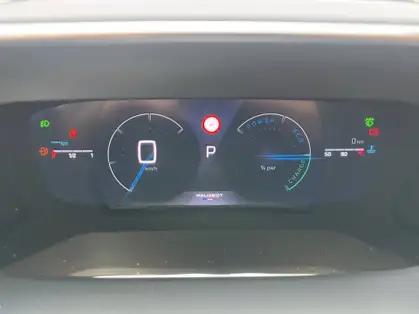 PEUGEOT 2008 GT Hybrid 145 CV e-DCS6 