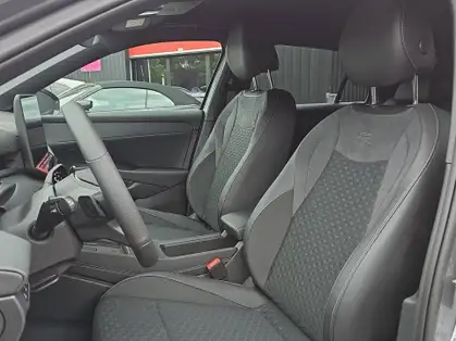 VOLKSWAGEN T-ROC 1.5 eTSI Hybrid 150 ch DSG7 R-Line