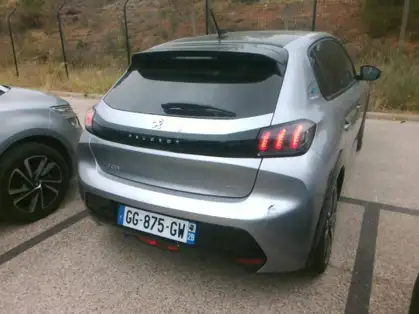 PEUGEOT 208 ELECTRIQUE e208 GT PACK (50 KWH 136 CV)