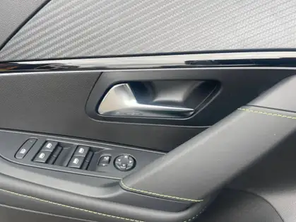 PEUGEOT 208 GT HYBRID 100 CV E-DCS6 