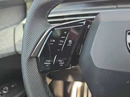 PEUGEOT 5008 GT 1.2 HYBRID 136 CV E-DCS6