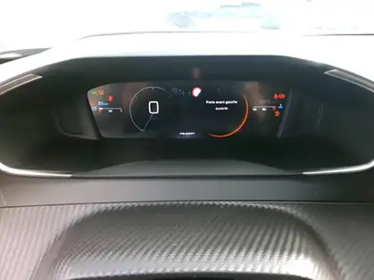 PEUGEOT 2008 ALLURE 1.2 PURETECH 100 CV BVM6