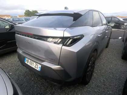 PEUGEOT 3008 ALLURE HYBRIDE 136 CV e-DCS6