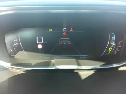 PEUGEOT 5008 GT 1.2 HYBRID 136 CV E-DCS6