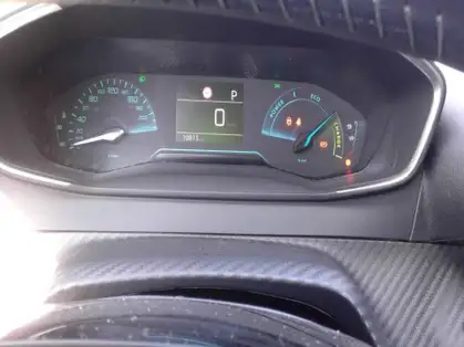 PEUGEOT 208 Hybrid 110 ch e-DCS6 Style