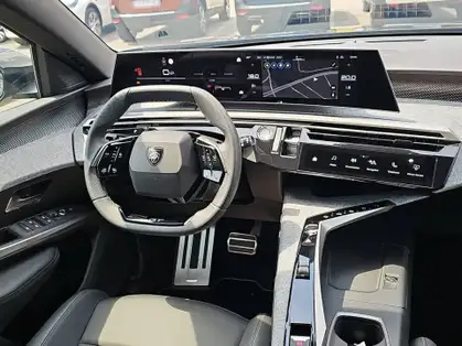 PEUGEOT 5008 GT 1.2 HYBRID 136 CV E-DCS6