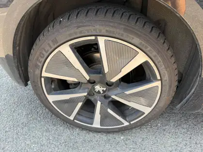 PEUGEOT 208 50 kWh 136ch GT Line