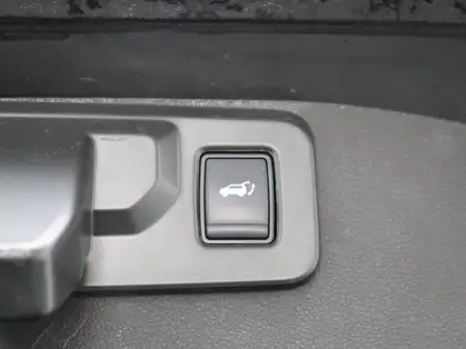 RENAULT AUSTRAL E-Tech hybrid 200 Iconic