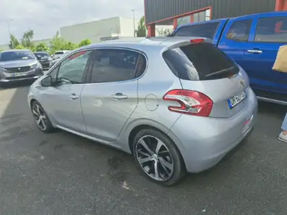 PEUGEOT 208 FELINE 1.6 VTi 120 CV BVA4