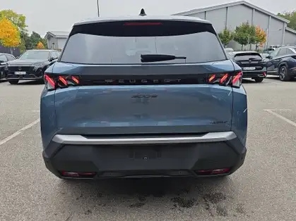 PEUGEOT 5008 Hybrid 145 e-DCS6 GT / Pack Vision 360