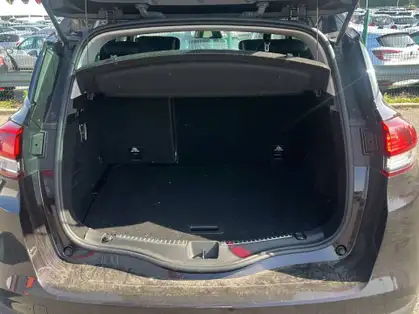 RENAULT SCENIC IV TCe 160 FAP EDC Initiale Paris
