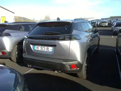 PEUGEOT 2008 ALLURE HYBRID 136 CV e-DCS6