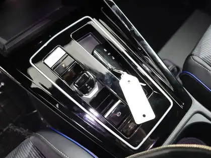 VOLKSWAGEN GOLF 1.5 eTSI EVO2 150 DSG7 R-Line Limited