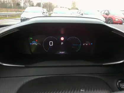 PEUGEOT 2008 ALLURE Hybrid 145 CV e-DCS6 