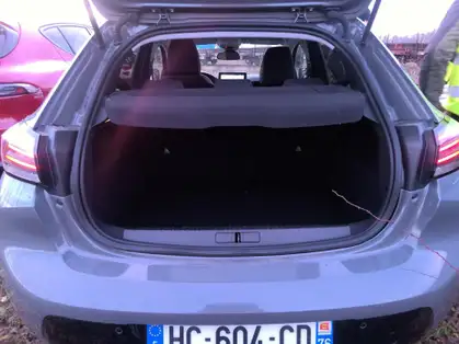 PEUGEOT 208 ALLURE HYBRID 100 CV E-DCS6