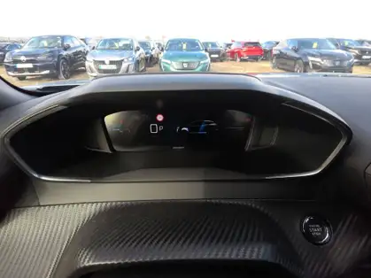PEUGEOT 2008 ALLURE Hybrid 145 CV e-DCS6 