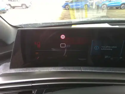 PEUGEOT 5008 ALLURE Hybrid 145 CV e-DCS6 