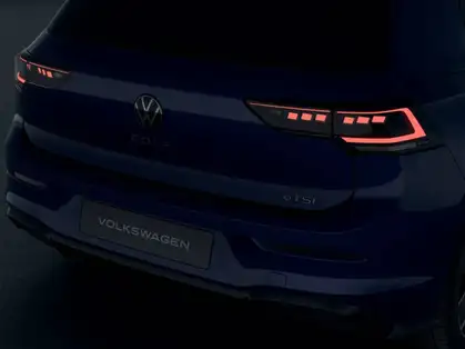 VOLKSWAGEN GOLF R-LINE EDITION 1.5 eTSI EVO2 150 DSG7 