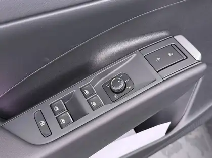 VOLKSWAGEN T-ROC 1.5 eTSI Hybrid 150 ch DSG7 R-Line