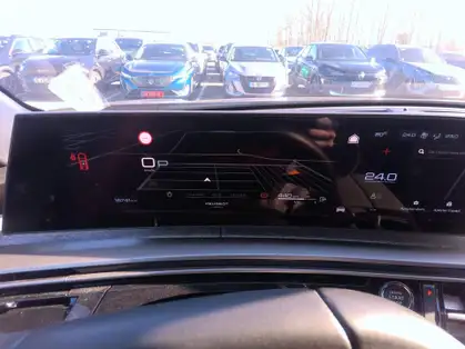 PEUGEOT 3008 ALLURE HYBRIDE 136 CV e-DCS6