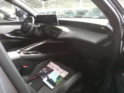 PEUGEOT 5008 ALLURE Hybrid 145 CV e-DCS6 