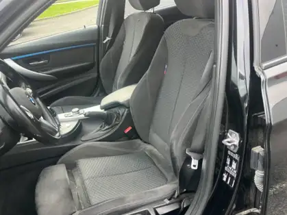 BMW SERIE 3 F30 LCI 320d 190 ch Lounge A