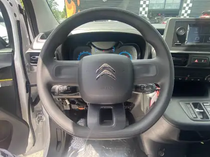 CITROEN BERLINGO VAN ELECTRIQUE TAILLE M 800 KGS 100 KW 136 CV (50 KWH)