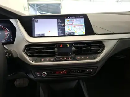 BMW SERIE 1 116i 109 ch DKG7