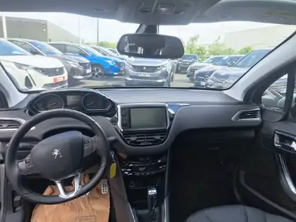 PEUGEOT 208 FELINE 1.6 VTi 120 CV BVA4