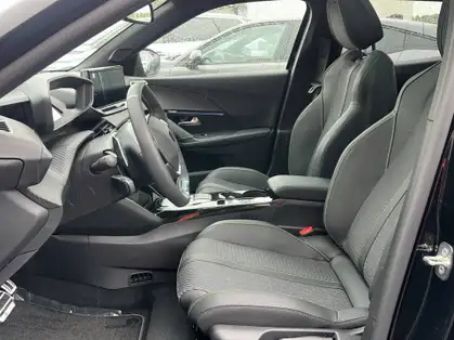 PEUGEOT 2008 GT Hybrid 145 CV e-DCS6 