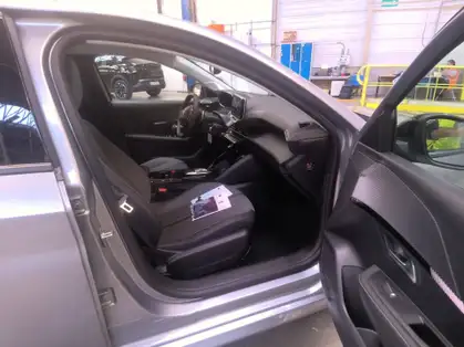 PEUGEOT 208 ALLURE Hybrid 110 CV e-DCS6 