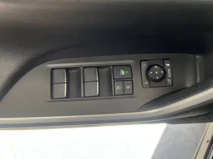 TOYOTA RAV4 HYBRIDE PRO MY23 218 ch 2WD Dynamic Business + "Beyond Zero Academy"