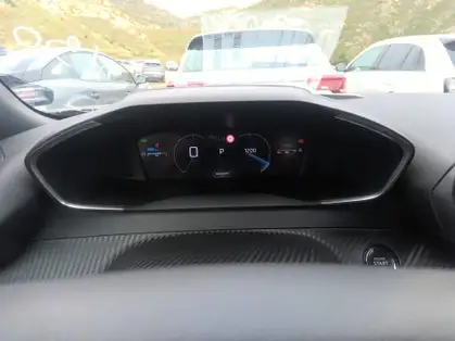 PEUGEOT 2008 ALLURE PURETECH 130 CV EAT8