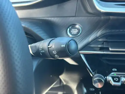 PEUGEOT 2008 GT Hybrid 145 CV e-DCS6 