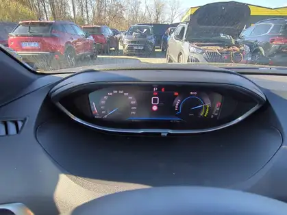 PEUGEOT 3008 ALLURE PACK HYBRID 136 CV E-DCS6