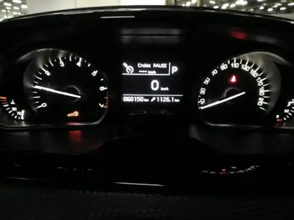 PEUGEOT 208 1.2 PureTech 110ch S&S EAT6 Allure Business