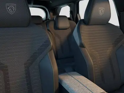 PEUGEOT 5008 GT Hybrid 145 e-DCS6