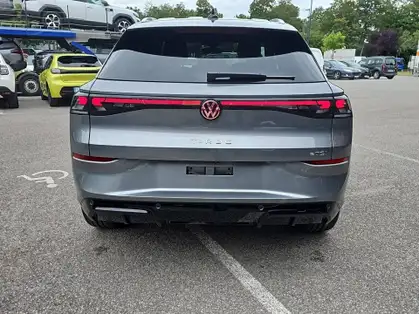VOLKSWAGEN T-ROC 1.5 eTSI Hybrid 150 ch DSG7 R-Line
