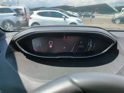 PEUGEOT 5008 ALLURE PACK HYBRIDE 136 CV E-DCS6