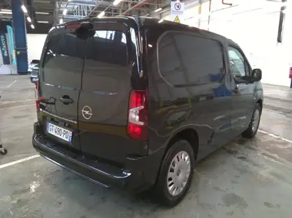 OPEL COMBO CARGO ELECTRIQUE COMBO-E M 800 KG ELECTRIQUE 100 KW BATTERIE 51 KWH