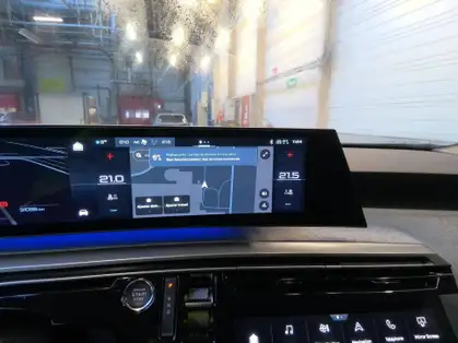 PEUGEOT 3008 210 ch 73 kWh Allure